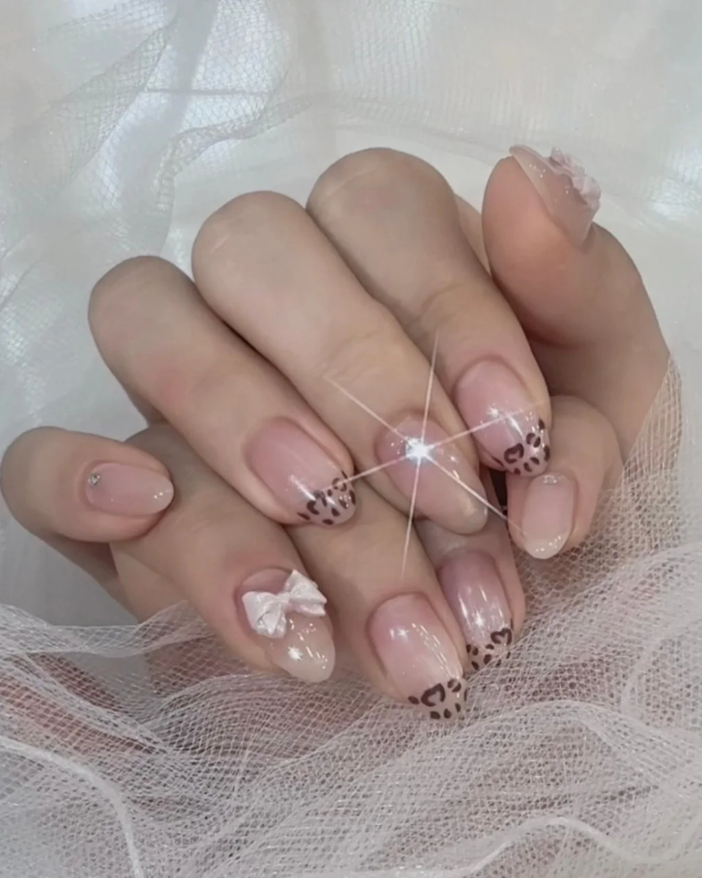 더예쁨 for you 고대네일